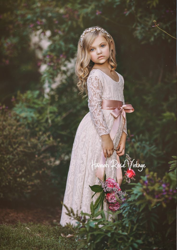 Bohemian Flower Girl Dress, Bohemian Flower Girl, Dance Portraits, Bohemian Wedding Theme, Vintage Flower Girls, Baptism Dresses, Flower Girl Dresses Vintage, Flower Girl Dresses Champagne, Sleeveless Flower Girl Dresses