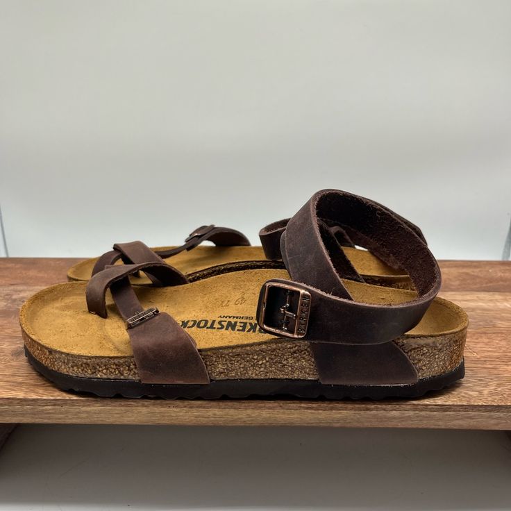 Birkenstock Sandals Yara Ankle Strap Brown Nubuck Leather Sz 38 Women's 7 New Never Worn Leather Sandals For The Beach, Casual Cushioned Ankle Strap Footbed Sandals, Casual Footbed Sandals With Cushioned Footbed And Ankle Strap, Casual Ankle Strap Sandals With Cushioned Footbed, Ankle-high Leather Sandals For Beach, Casual Sandals With Leather Footbed And Ankle Strap, Casual Brown Footbed Sandals With Ankle Strap, Adjustable Brown Footbed Sandals With Flat Heel, Casual Ankle Strap Sandals With Leather Footbed