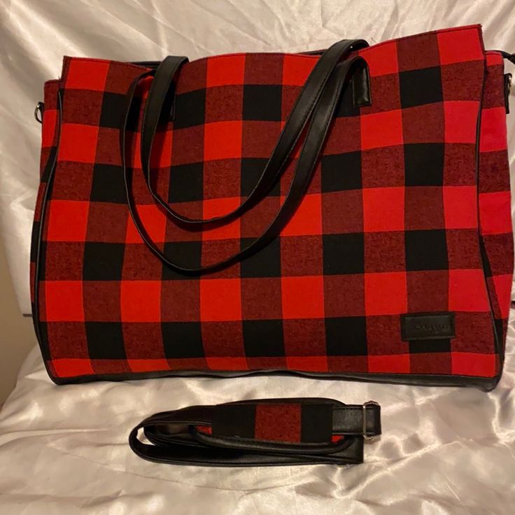 New And Unused Large Buffalo Plaid Bag. Flannel Fabric With Black Vegan Leather Base, Straps And Accents. Fully Lined With One Interior Zip Pocket. Detachable, Padded, And Adjustable Crossbody Strap Measures 47” Overall In Length ( Roughly). Shoulder Straps Have A 10” Drop. 17” Long, 13 1/2” High, Width Tapers From 5” At The Base To 3” At The Top. One Manufacturing Flaw As Photographed Where The Lining Trim Is Not Stitched. This Is Not Visible From The Outside And Does Not Affect The Integrity O Ugg Bag, Plaid Bag, Money Purse, Grey Tote, Koolaburra By Ugg, Weekender Tote Bag, Black Vegan, Bag Trends, Weekender Tote