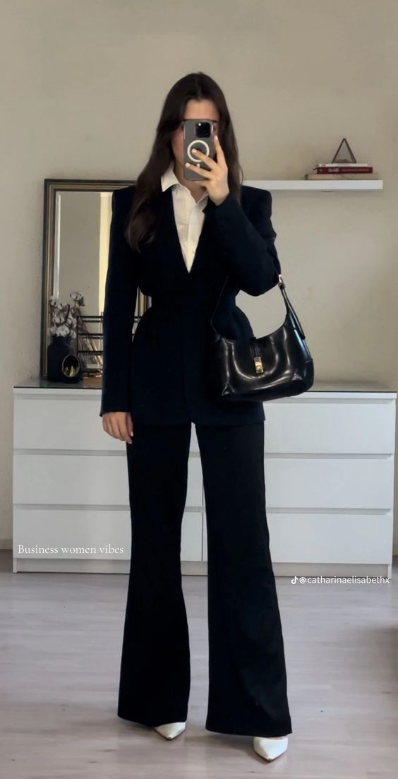 Business Outfits For Women Aesthetic, Old Money Flare Pants, Black Blazer With White Shirt, Expensive Wardrobe Aesthetic, Business Dress Aesthetic, Elegant Lawyer Outfit, Classic Pants Women Outfit, Black Trousers And Heels Outfit, Formal Outfits Gender Neutral