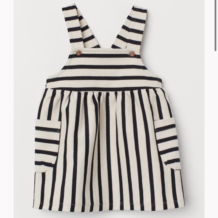 Never Worn. Adorable Dress With Pockets On The Sides. In The Picture It Looks White With Black Stripes But Its Actually Beige Color. H&M- 2-3y Size (3t) Diy Jumpsuit, Toddler Overalls, Baby Mode, Dungaree Dress, Vestidos Vintage, Kids Style, Baby Outfits