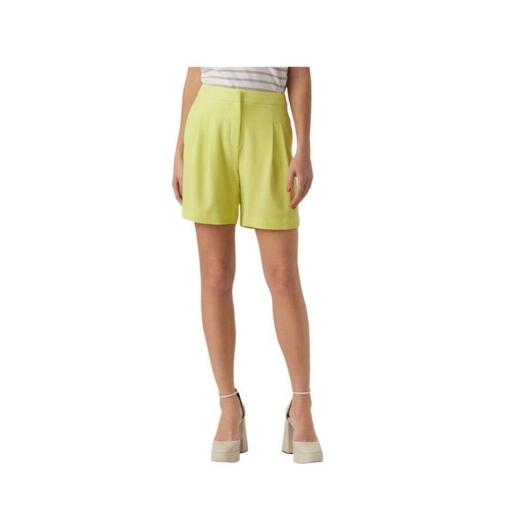 Vero Moda Saimamaes Pleated High Waist Shorts New With Tags See Photos For Measurements Chic Yellow Shorts For Workwear, Spring Green Bermuda Shorts With Built-in Shorts, Yellow Summer Shorts For Work, Green Bottoms With Built-in Shorts For Spring, Yellow Shorts For Spring Workwear, Yellow Shorts For Workwear In Spring, Casual Green Bermuda Shorts For Spring, Yellow Workwear Shorts For Spring, Green Relaxed Fit Bermuda Shorts For Spring