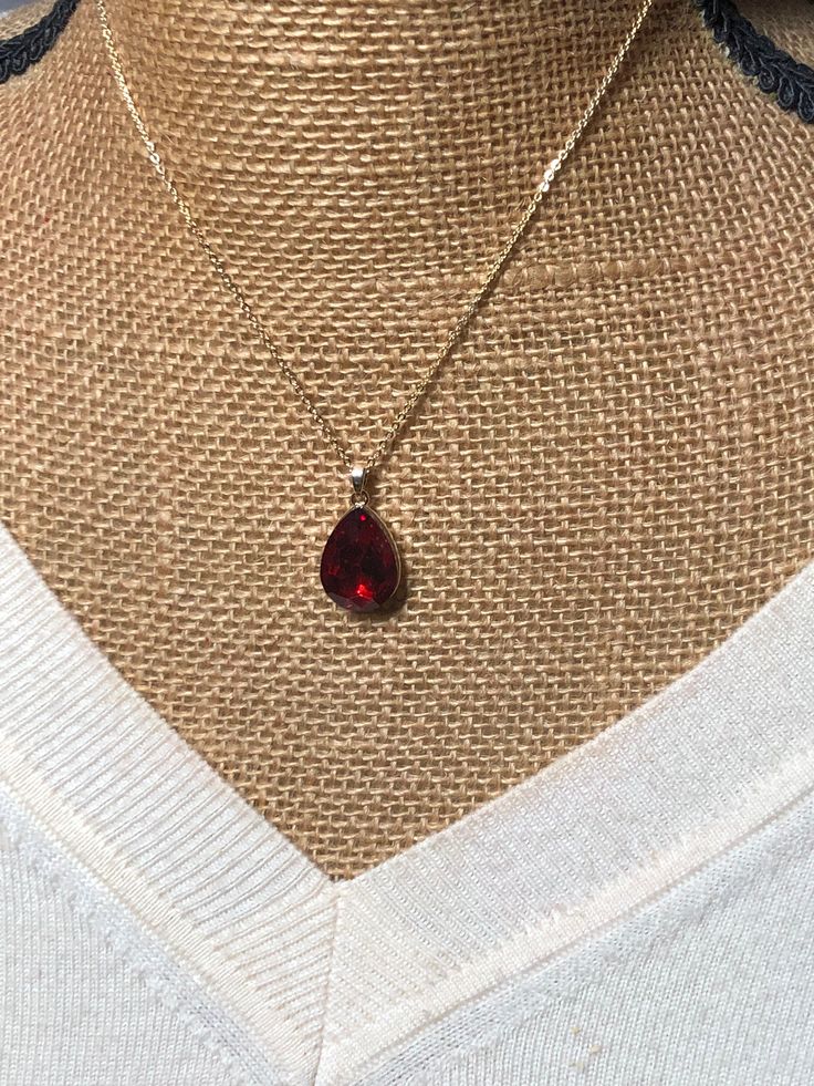 Beautiful Red Ruby Teardrop Gemstone, 18K Gold filled Pendant Necklace. FREE SHIPPING IN THE USA, $11 Every Where Else. Cheap Red Vintage Necklaces, Red Briolette Necklace For Formal Occasions, Fine Jewelry Ruby Teardrop, Ruby Teardrop Fine Jewelry, Formal Pear-shaped Ruby Necklace, Red Gemstone Drop Necklace For Gift, Red Drop Necklace For Gift, Elegant Red Drop Necklace For Gift, Fine Jewelry Ruby Drop Necklace