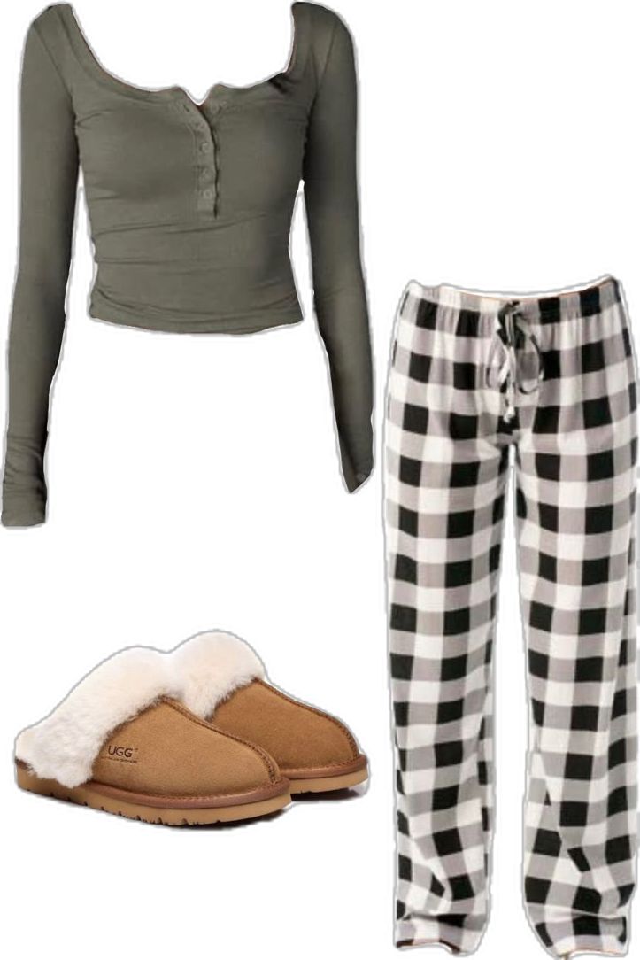 Comfy Bed Outfits, Cute Comfy Pjs, Christmas Pj Pants Outfit, Comfy Pj Outfits, Christmas Outfit Pjs, Christmas Pjs Ideas, Pjamamas Outfit Y2k, Cute Comfy Christmas Outfits, Pajamas Outfit For School