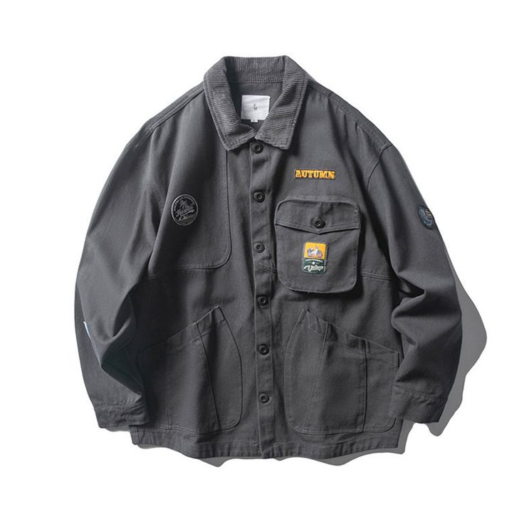 Japanese tooling style Three-dimensional pocket Coach jacket Label decoration Fleece collar stitching 95% cotton Size Chart Measurements are in inches unless otherwise noted. SIZE HEIGHT (ft) WEIGHT (lbs) S 5'3" - 5'7" 99 - 121 M 5'5" - 5'9" 121 - 143 L 5'7" - 5'11" 132 - 165 XL 5'9" - 6'1" 154 - 187 XXL 6'1"+ MAX. 220 SIZE LENGTH SHOULDER CHEST SLEEVE LENGTH M 29.1 21.1 45.7 23.3 L 29.9 21.7 47.2 23.6 XL 30.7 22.2 48.8 24.2 XXL 31.5 22.8 50.4 24.8 Cargo Coat, Harajuku Men, Printed Hoodies Sweatshirts, Spring Hoodie, Denim Shirt Men, Oversize Casual, Mens Fashion Jeans, Types Of Jackets, Top Streetwear