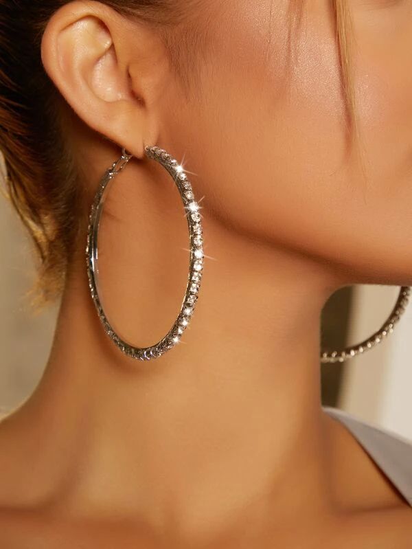 Rhinestone Ear Cuff, Y2k Jewelry, Big Hoop Earrings, Earring Stand, Silver Ear Cuff, Retro Mode, Large Hoop Earrings, White Rhinestone, Diamond Hoop Earrings