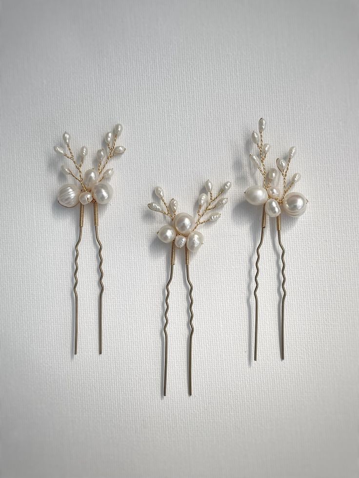 Comes as a set of 3 freshwater pearl hairpins wired in silver, gold or rose gold finish. Please get in touch if you would require any customisation in style or quantity. As each of our pieces is handmade especially for you, we are unable to accept returns/exchanges Bridal Hairpins, Bridal Hair Pins Pearl, Hair Pins Wedding, Hair Pins Bridal, Bridal Hair Pin, Hair Accessories Bridal, Rosé Gold, Pearl Hair Pins, Wedding Hair Pins