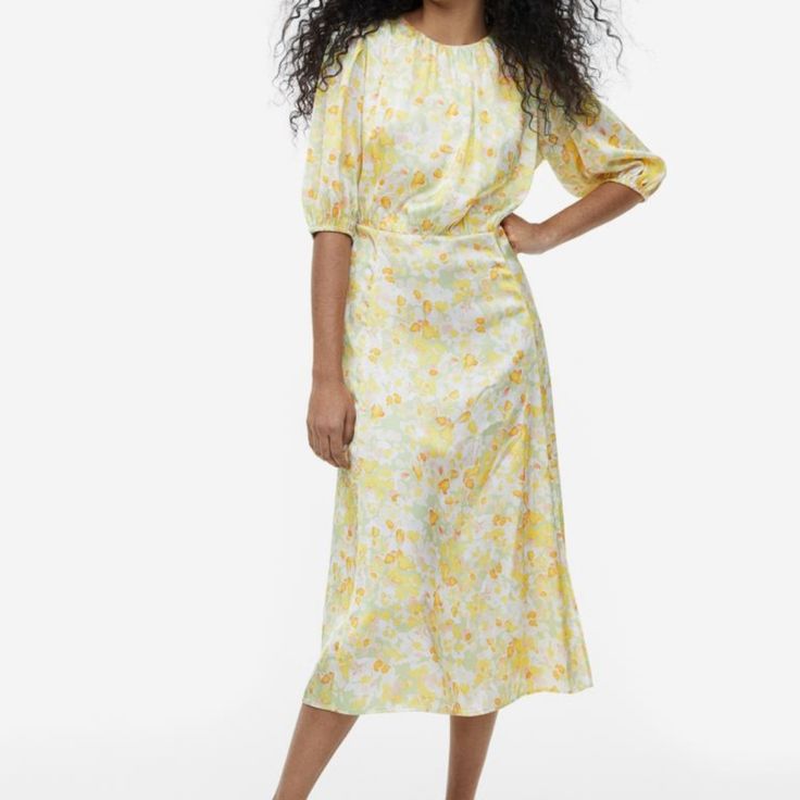 H&M Floral Midi Dress Pastel Yellow/Green/Blush/Oyster Size M Bnwt Feminine Yellow Midi Dress For Day Out, Yellow Knee-length Midi Dress In Feminine Style, Feminine Yellow Knee-length Midi Dress, Spring Yellow Floral Print Midi Dress, Yellow Feminine Midi Dress For Brunch, Feminine Yellow Midi Dress For Brunch, Yellow Feminine Midi Dress For Summer, Feminine Yellow Midi Dress For Summer, Yellow Summer Midi Dress For Daywear