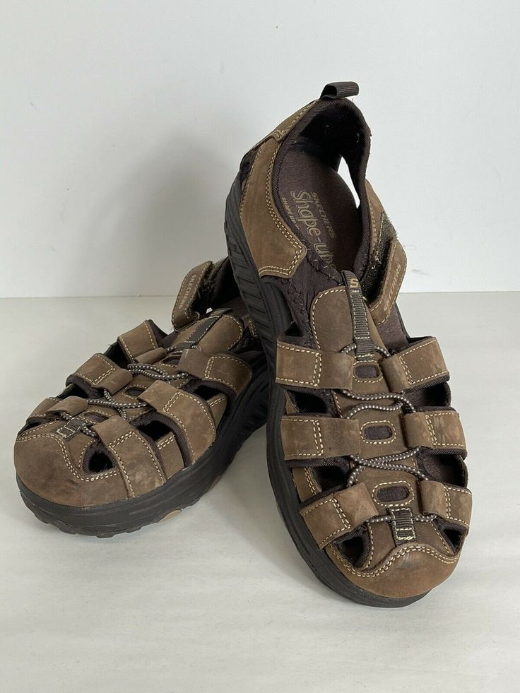 Skechers Women's 8.5 Shape Ups Fisherman Sandals Brown Leather 11805. Sponge in sole is in excellent condition. Brown Leather Sport Sandals For Walking, Brown Synthetic Sport Sandals With Round Toe, Brown Synthetic Round Toe Sport Sandals, Vintage Synthetic Sandals With Round Toe, Vintage Closed Toe Synthetic Sandals, Vintage Synthetic Closed Toe Sandals, Hiking Outfit Summer, Skechers Shape Ups, Summer Hiking Outfit