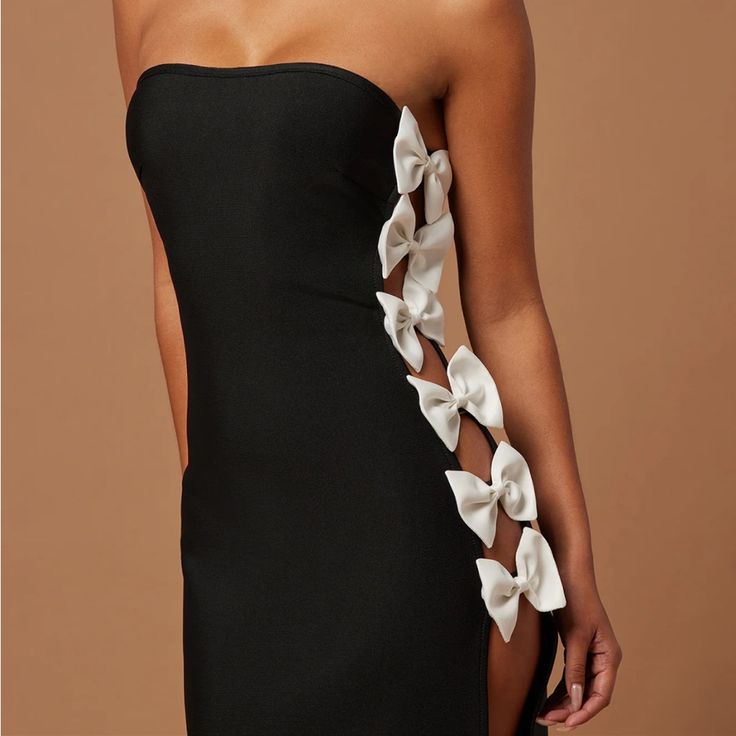 Black Midi Dress In A Size Small. Adorned With Satin White Bows Between Cutouts And Features A High Split. Bow Dress, Pretty Clothes, Black Midi, White Bow, White Satin, Trending Dresses, Black Midi Dress, Dress With Bow, Martini