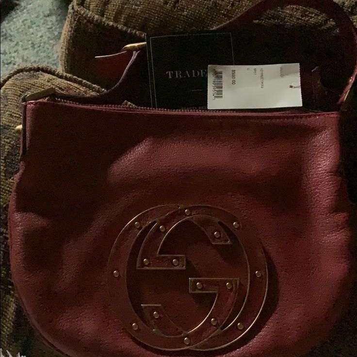 Vintage, Leather Gucci Purse. Excellent Condition; Still Has Tags. Definitely A Rare. Marmont Super Mini, Gucci Vintage Bag, Gucci Pink, Gucci Mini, Gucci Purse, Mini Bucket Bags, Gucci Tote, Women Crossbody Bag, Black Leather Crossbody Bag