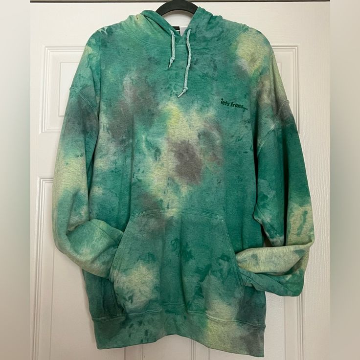 Size Medium Unisex Hoodie - Tie Dye Sporty Acid Wash Hoodie With Long Sleeves, Sporty Acid Wash Long Sleeve Hoodie, Sporty Long Sleeve Acid Wash Hoodie, Acid Wash Sporty Hoodie For Spring, Sporty Acid Wash Hoodie For Spring, Green Relaxed Fit Sweatshirt With Double-lined Hood, Green Double-lined Relaxed Fit Sweatshirt, Acid Wash Hoodie Sweatshirt With Drawstring, Acid Wash Hoodie Sweatshirt