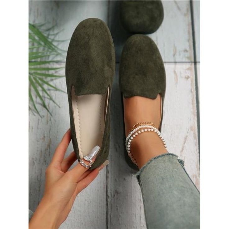 -Item Id 31869975 -Details: Bow -Strap Type: Ankle Strap -Pattern Type: Plain -Toe: Round Toe -Color: Army Green -Upper Material: Fabric -Lining Material: Pu Leather -Insole Material: Pu Leather -Outsole Material: Rubber **Open To Offers!!!** **Bundle To Save More** **30% Off Bundles Of 2 Or More Items!!** ***Orders Go Out Within 5-10 Business Days!! Thank You For Your Patience!! Multiple Sizes And Colors Available In Most Styles Don't See Your Size Or Color Listed, Just Ask. Green Round Toe Flats With Cushioned Footbed, Casual Open Toe Flats For Fall, Trendy Green Flats With Round Toe, Chic Green Round Toe Flats, Trendy Closed Toe Flats For Fall, Boutique Shoes, Women's Flat Shoes, Shoe Boutique, Colour List