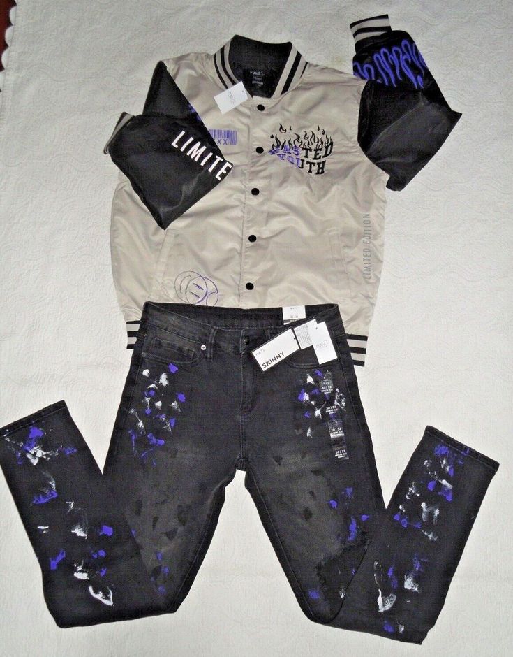 INCLUDES (1) SUPREME FLEX RUE 21 30 WAIST/32 LENGTH COTTON RUE 21 SUPREME FLEX BLACK RIP REPAIR SPLATTER (1) BOMBER JACKET SZ MEDIUM 100% POLYESTER ALL NEW Purple Flame, Boys Jeans, Rue 21, Bomber Jacket, Shoe Accessories, Mens Accessories, Repair, Mens Outfits, Purple