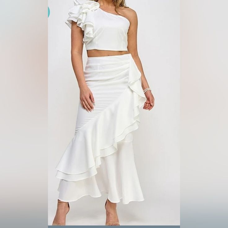 This 2pcs Skirt Set Has A Ruffle On One Sleeve And Down Front Of Skirt Light Weight And Flows. Skirt Has Zipper And Top As Well. If You Are A 36ddd This Size Large Will Not Fit.... Makes A Great Addition For Vacation Wardrobe... Side Split Maxi Dress, Jovani Gown, Dresses Ladies, Sweater Maxi Dress, One Shoulder Midi Dress, Vacation Wardrobe, Split Maxi Dress, Bodycon Maxi Dresses, Dress The Population