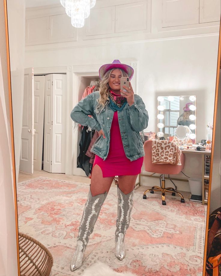 Pink Metallic Western Boots Outfit, Western Pink Outfits Women, Hot Pink Hat Outfit, Glitter Cowgirl Boots Outfit, Western Outfits With Sparkly Boots, Pink Country Aesthetic Outfits, Outfits With Pink Cowgirl Boots, Hot Pink Cowgirl Boots Outfit, Diamond Boots Outfit