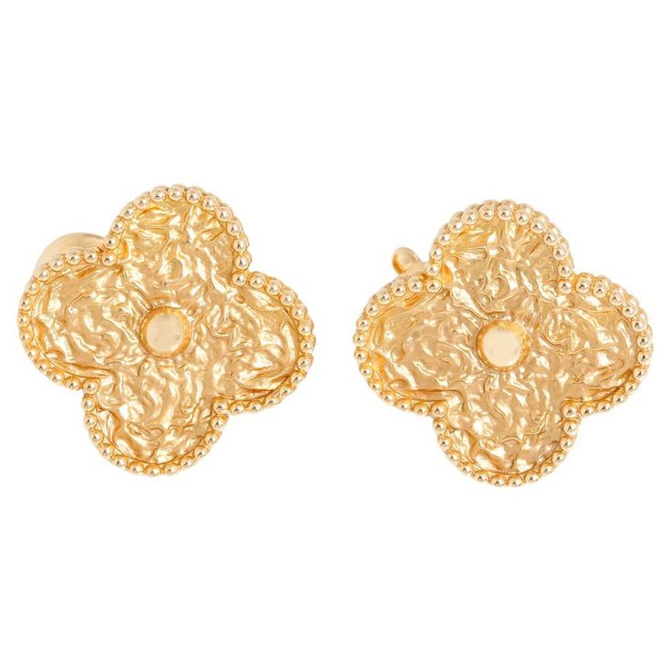 Van Cleef & Arpels Vintage Alhambra Hammered 18K Yellow Gold Earrings - 18K Yellow gold hammered vintage Alhambra earrings. Approx. diameter1.5 cm. Weight 8.9 grams. Originally sold 2015. Pre-owned with original box and papers. . Luxury Hammered Earrings For Anniversary, Elegant Hammered 22k Gold Earrings, Luxury Yellow Gold Earrings Stamped 14k, Luxury Hammered Gold Earrings, 22k Yellow Gold Hammered Earrings, Luxury Ornate Yellow Gold Earrings, Alhambra Van Cleef, Vintage Alhambra Earrings, Gold Van Cleef