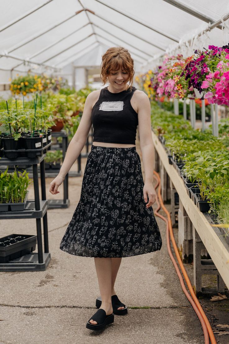 A funky thrifted skirt! Casual Fitted Maxi Skirt With Gathered Detail, Casual Fitted Flared Maxi Skirt, Trendy Relaxed Midi Skirt, Trendy Full Skirt For Summer, Cotton Flowy Mini Skirt With Lining, Flowy Cotton Mini Skirt With Lining, Day Out Flared Pleated Skirt, Relaxed Fit Tiered Lined Skirt, Spring Flowy Lined Skirt