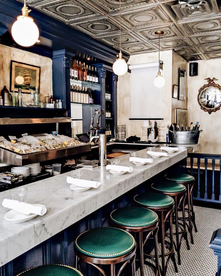 Sveta 🌿 food + travel on Instagram: “weekend mood: find me at an oyster bar 😋 #boston #bostonma #eaterboston . . . . . . . . . . . .  #designrestaurants #theprettycities…” Stools For Island, Steakhouse Design, Oyster Restaurant, Oyster Bar Restaurant, Seafood Shop, Oyster House, Friday Eve, Crab Claw, Weekend Mood