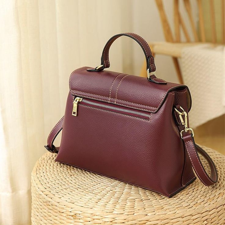 Brand Name:FOXERShape:Casual ToteHandbags Type:TotesTypes of bags:Handbags & Crossbody bagsMain Material:Genuine LeatherGenuine Leather Type:Cow LeatherClosure Type:Zipper & HaspHardness:SOFTExterior:Solid BagStyle:CasualModel Number:900134FLining Material:PolyesterOccasion:VersatileGender:WOMENPattern Type:SolidNumber of Handles/Straps:SingleInterior:Interior Slot PocketInterior:Cell Phone PocketInterior:Interior Zipper PocketInterior:Interior CompartmentDecoration:SequinedDecoration:NONEItem T Classic Top Handle Mobile Phone Bag, Versatile Burgundy Satchel Bag, Burgundy Handheld Travel Bag, Travel Burgundy Satchel Shoulder Bag, Burgundy Satchel Shoulder Bag For Travel, Burgundy Travel Satchel Shoulder Bag, Burgundy Satchel With Large Capacity For Fall, Burgundy Large Capacity Satchel For Fall, Burgundy Shoulder Bag Satchel For Travel