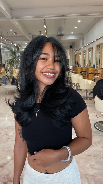 Platinový Blond, Small Face Hairstyles, Black Hair Layers, Nigeria Women, Hairstyles Names, Hairstyles Asian, Rambut Brunette, Layered Haircuts For Medium Hair, Fesyen Rambut