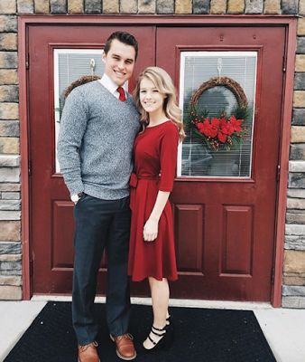 Christmas Couple Outfits, 2022 Christmas Outfit, Josie Bates, Christmas Outfits Dressy, Whitney Bates, Bates Family Blog, Outfit Ideas 2022, Christmas Outfit Ideas, Couple Matching Outfits