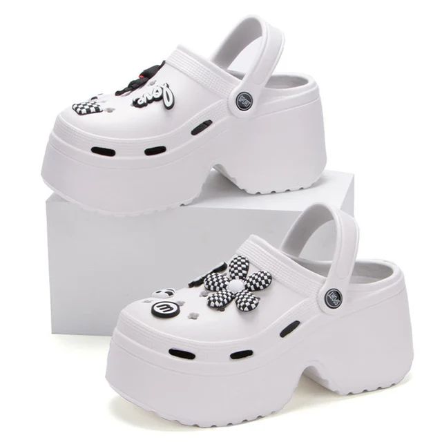 Thick Bottom Clogs Sandals   About the choice of size.Foot length 21.5-22.5(cm) = Size 34/35Foot length 22.6-23.5(cm) = Size 36/37Foot length 23.6-24.5(cm) = Size 38/39Foot length 24.6-25.5(cm) = Size 40/41Foot length 25.6-26.5(cm) = Size 42/43Foot length 26.6-27.5(cm) = Size 44/45. Chunky Platform Sandals, Garden Shoes, Summer Soft, Sac Lunch, Beach Slides, Clog Sandals, High Heel Wedges, Slides Sandals, Wedge Heel Sandals