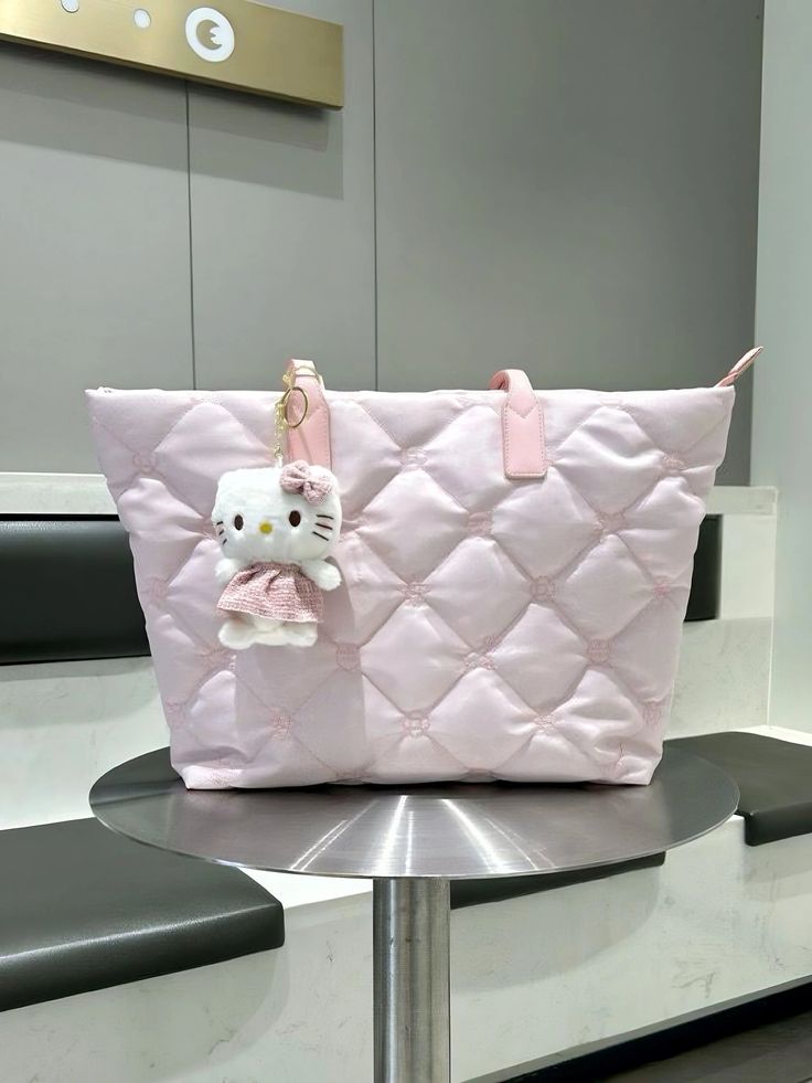 𝔇𝔢𝔱𝔞𝔦𝔩𝔰: Style: Soft girl, Clean Girl, Coquette Material: Polyester Quantity: Bag + Pendant Length: 46cm*29cm*25cm The blushed pink color is soft like a pillow, making it not only adorable but also incredibly comfortable to carry around. The kitty pendant adds a touch of whimsy to your outfit, while the spacious interior is ideal for carrying your computer and other essentials. Enjoy free shipping with the purchase of over 80$ Style Soft Girl, Pillow Making, Pink Kitty, Vintage Crossbody Bag, Sweet Peach, Cat Pendants, Costume Shop, Clean Girl, Soft Girl