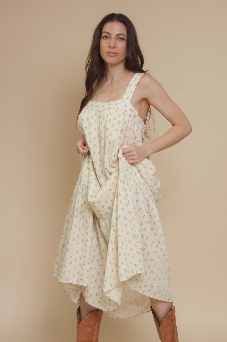 Brand: In Loom Floral maxi dress with an open criss cross back. ♡ Details Color: Lemon Creme Open criss cross back Hidden side Zipper Elasticized back Partially lined Vintage wash 65% Cotton, 35% Rayon | Lining: 100% Rayon Hand wash recommended Size & Fit Model info: Height 5'3"| Bust 32"| Waist 25"| Hips 34" Model is wearing a size small Fit: Casual fit Stretch: Lower back is elasticized Measurements: S: Bust 35" | Length 52.5" M: Bust 38" | Length 53" L: Bust 40" | Length 54.5" Stretch Lower Back, Lemon Creme, Casual Fit, Floral Maxi, Lower Back, Casual Fits, Floral Maxi Dress, Criss Cross, Side Zipper