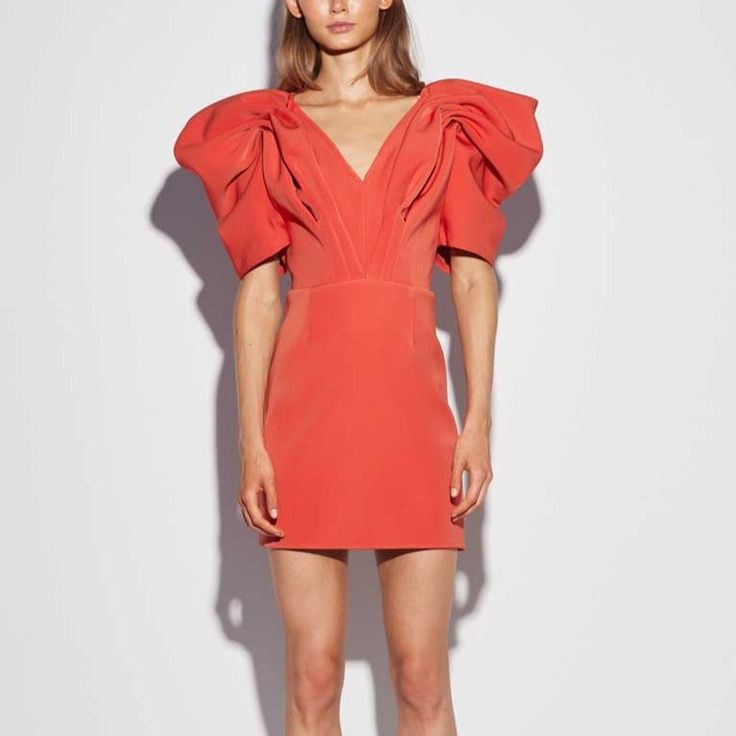 Hot-Fashionista-Brigette-Irregular-Sleeves-Mini-Dress Puff Sleeves Dress, Dresses V Neck, Designer Mini Dresses, Glamorous Party, Club Party Dresses, Runway Dresses, 2020 Fashion, Dress Outfit, Mini Dress With Sleeves