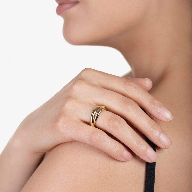 Three rings interwovenbands create one classic & timeless masterpiece. Luxurious quality features the beautiful high polished gold-tone. Easy to wear elegance 18ct Gold Plated Brass Three Rings, Ring Gold, Timeless Classic, Gold Color, Made In Usa, Gold Rings, 18k Gold, Gold Tones, Gold Plate