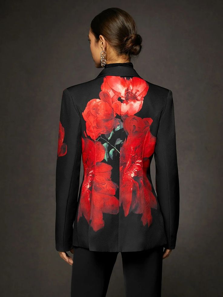 Urban Floral Blazer With Pockets | stylewe Fitted Notch Lapel Printed Blazer, Fitted Notch Lapel Blazer With Printed Details, Fitted Notch Lapel Blazer With Print, Chic Fitted Printed Blazer, Chic Fitted Printed Outerwear, Printed Notch Lapel Blazer For Work, Printed Blazer For Workwear In Fall, Chic Floral Print Formal Outerwear, Elegant Formal Blazer With Floral Print