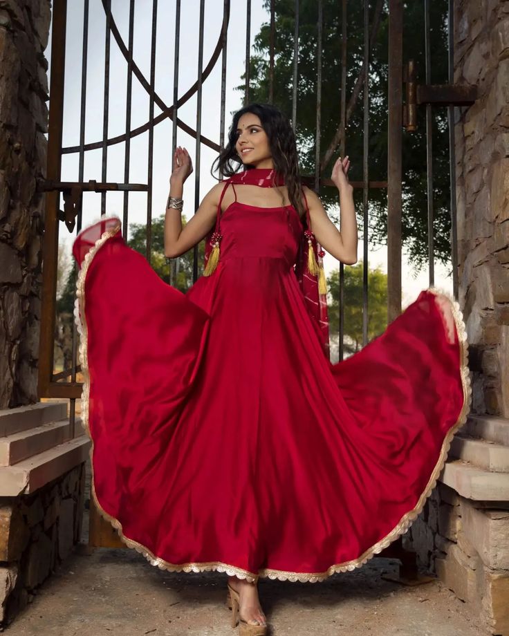 👉Red Color Satin Silk Fabric Anarkali Suit 👉For More Details WhatsApp : +919978885114 👉www.fabdealvilla.com 👉COD Available 👉Free Shipping 👉Wholesale Rate 👉Quality Guaranteed Satin Anarkali Suits, Satin Anarkali Dress, Satin Anarkali, Diwali Dresses, Satin Suit, Black Lehenga, Gown Party Wear, Lehenga Gown, Gown Suit