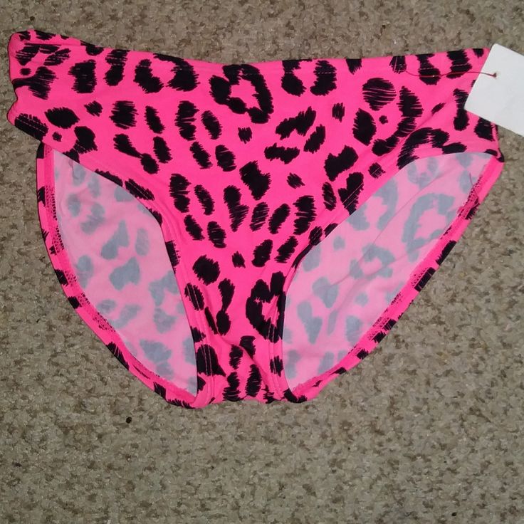 New Pink Leopard Print Bikini Bottom, Girl's Size Medium (7/8), Nwt. Playful Pink Pool Bottoms, Pink Playful Stretch Swimwear, Playful Pink Stretch Swimwear, Pink Brief Tankini For Beach, Pink Brief Tankini For Vacation, Pink Tankini For Beach With Brief Bottom, Trendy Pink Fitted Tankini, Fitted Playful Pink Tankini, Trendy Fitted Pink Tankini