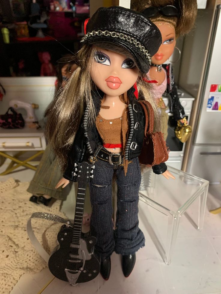 xTina, xCloe, xRoxxin' Party Angelz. Rockstar Costume Halloween, 2000s Popstar Outfits, Rock And Roll Outfits 80's, Musician Aesthetic Outfits, Rockstar Halloween Costume, Rock And Roll Outfits, Rockstar Photoshoot, Rock Girl Aesthetic, Glam Rock Fashion