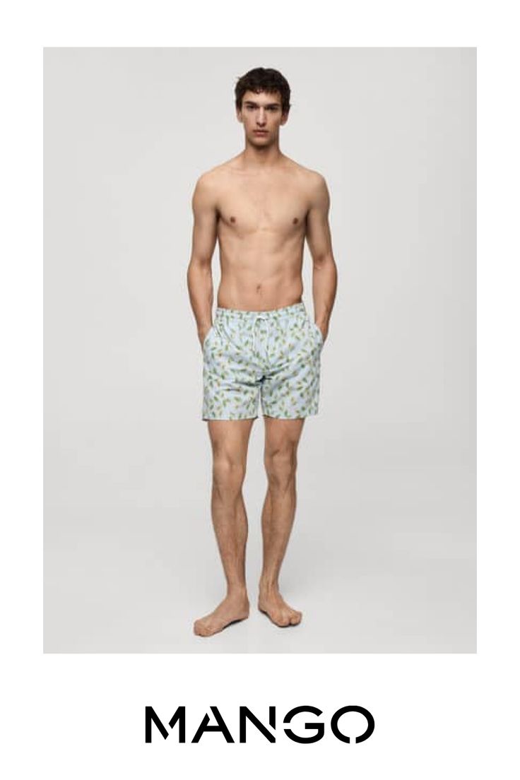 Stampa di frutta, Vita elasticizzata con laccio regolabile, Due tasche anteriori, Tasca a toppa sul lato posteriore, Il modello è alto 187 cm e ha una taglia M Casual Fitted Swim Trunks For Pool, Green Cotton Shorts For Pool, Casual Fitted Swimwear With Elastic Waistband, Casual Swimwear With Side Pockets For Beach, Casual Swimwear With Elastic Waistband, Cotton Beachwear Bottoms For Pool, Blue Swim Bottoms With Pockets, Relaxed Fit Swim Trunks With Pockets For Beachwear, Casual Spring Bottoms For Pool