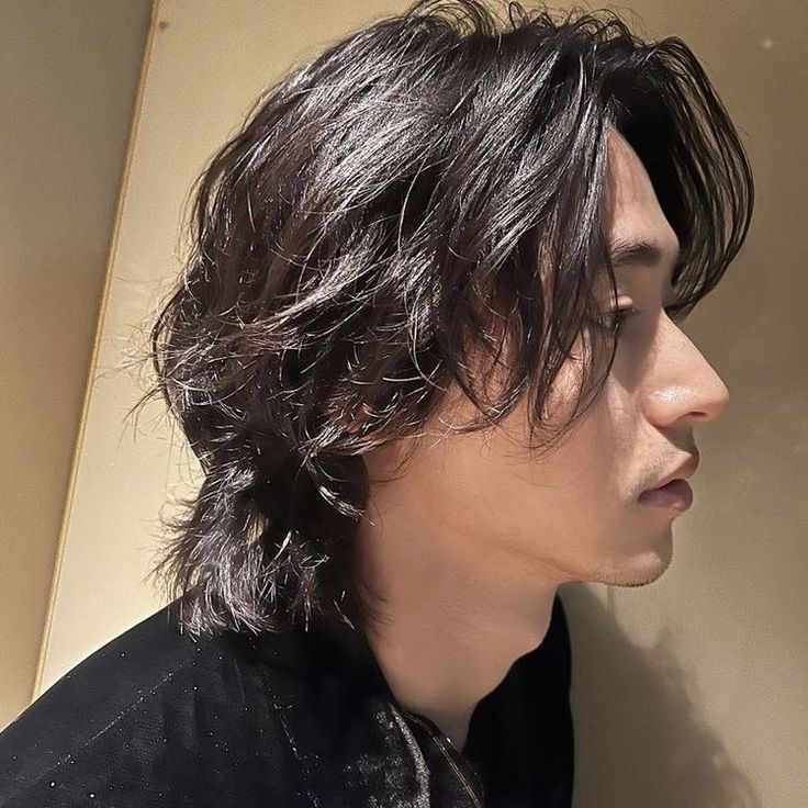 @mariyacerg on instagramv Men Haircut Curly Hair, Asian Haircut, Mens Hairstyles Medium, Asian Men Hairstyle, Mens Hairstyles Thick Hair, Wavy Hair Men, Kento Yamazaki, Hair Inspiration Short, Medium Long Hair