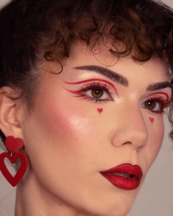 7 Bright, Vibrant Red Makeup Choices That Will Help You Make A Statement Red Makeup Looks, Queen Of Hearts Makeup, Concert Makeup, Vampire Bride, Red Eye Makeup, Show Makeup, Day Makeup Looks, Fun Makeup, Bright Makeup