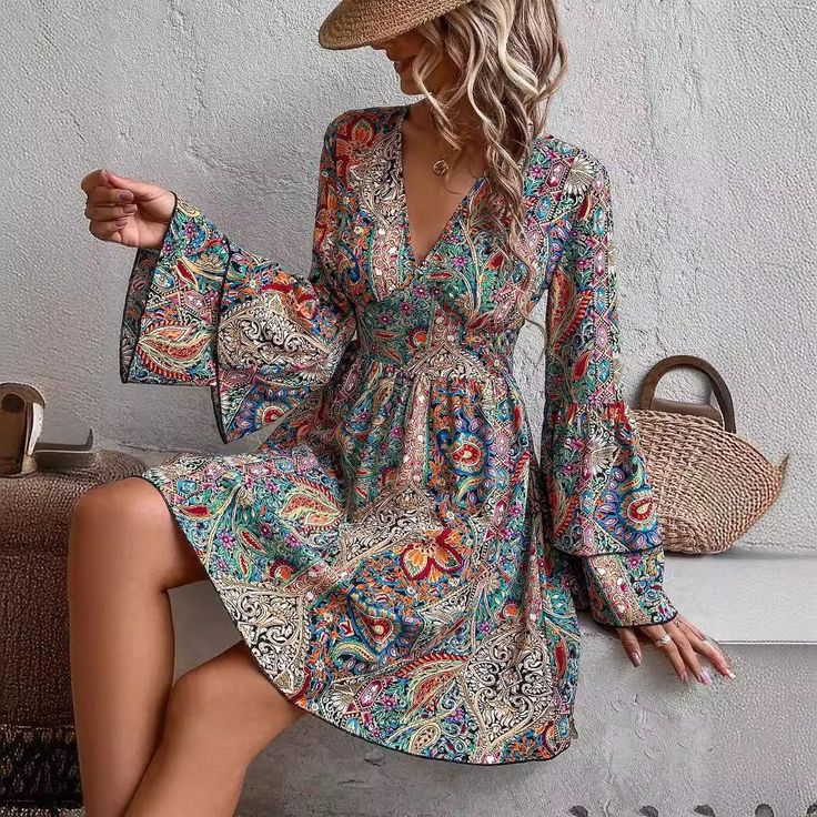 F00278742-104 Chic Printed Fitted V-neck Dress, Fall V-neck Sundress Midi Dress, Summer Long Sleeve Dress For Day Out, Chic Spring V-neck Fit And Flare Dress, Long Sleeve Lined Dress, Chic V-neck Floral Dress For Fall, Fitted Multicolor V-neck Dress For Spring, Casual Multicolor V-neck Long Sleeve Dress, Casual Fitted V-neck Beach Dress