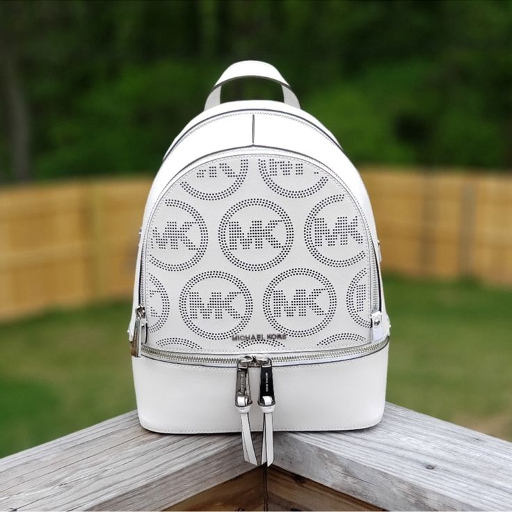 Nwt Michael Kors White Medium Zip Backpack White Backpack With Logo, Everyday White Backpack With Logo, Modern White Bags With Logo, White Logo Backpack For Everyday Use, Everyday White Logo Backpack, White Logo Backpack, Designer White Travel Backpack, White Standard Backpack For On-the-go, Designer White Backpack For Travel