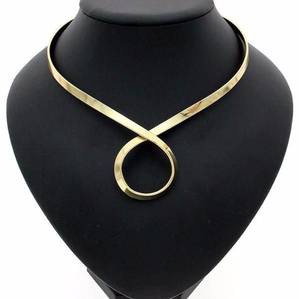 Golden Loop Torque Necklace Metal Collar Necklace, Modern Metal Jewelry, Cadmium-free, Chic Alloy Choker Jewelry, Chic Alloy Choker, Gold Metal Jewelry For Party, Classic Brass Jewelry For Party, Gold Metal Party Jewelry, Chic Formal Metal Choker, Gold-tone Clavicle Chain Jewelry