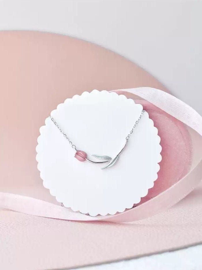 Description:Pink Tulip Chain Necklace Specifications: Size: 38 cm + 8 cm extMaterial: Alloy Metal, EnamelColor: PinkHypoallergenic: Yes This Pink Tulip Chain Necklace will add a fun and playful touch to any outfit! The delicate tulip charm and chain are the perfect combination of whimsical and stylish. Feel like a flower child with this unique necklace. 🌷🌼🌸 Pink Minimalist Necklace With Delicate Chain, Minimalist Pink Clavicle Chain Necklace, Minimalist Pink Necklace With Adjustable Chain, Pink Delicate Round Necklace, Pink Flower Necklace For Mother's Day, Pink Necklace With Adjustable Chain As A Gift, Pink Necklaces With Delicate Adjustable Chain, Pink Necklace With Delicate Adjustable Chain, Adjustable Pink Necklace With Delicate Chain