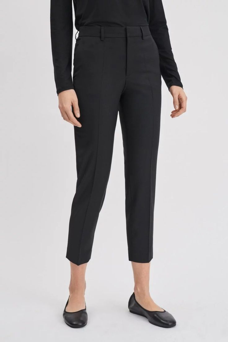 Emma Cropped Cool Wool Trouser | Filippa-k.com Timeless Workwear Pants With Concealed Placket, Classic Elastane Dress Pants, Chic Business Straight Pants, Chic Straight Business Pants, Chic Tapered Leg Office Pants, Timeless Straight Leg Pantsuit For Business Casual, Tailored Straight Dress Pants For Office, Slim Fit Straight Dress Pants For Office, Sleek High-waisted Dress Pants For Formal Occasions