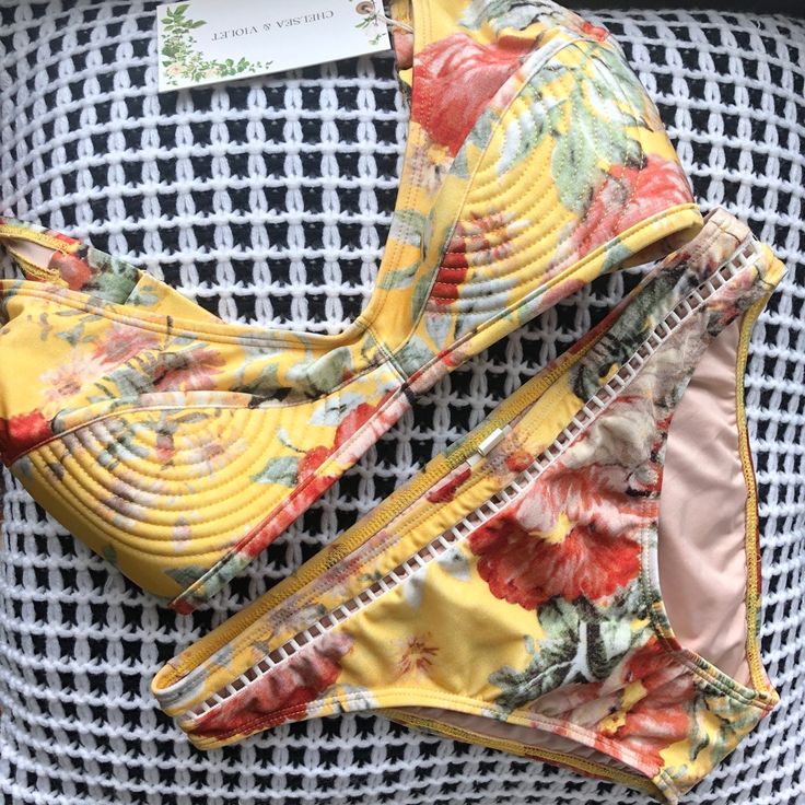 Sophisticated Flower Bikini With Beautiful Details. Please Note: Top Is Xs And Bottom Is S. Yellow Stretch Swimwear For Spring, Mustard Swimwear For Summer Poolside, Mustard Swimwear For Poolside In Summer, Yellow Tropical Swimwear With Floral Print, Tropical Yellow Swimwear With Floral Print, Mustard Swimwear For Summer Beach, Tropical Yellow Floral Print Swimwear, Lemon Print Swimwear For Spring, Yellow Floral Print Swimwear For Poolside