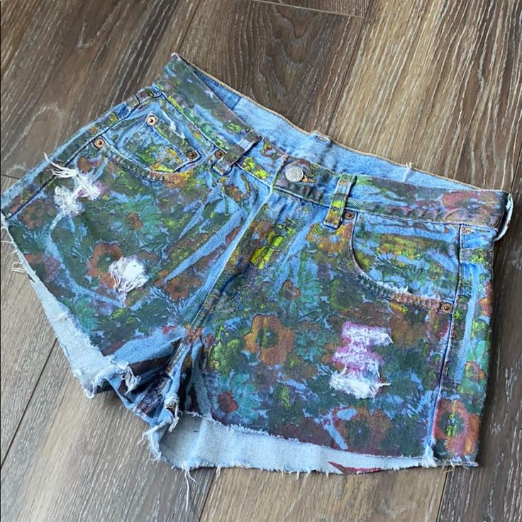 Nwot Brand New Never Worn Levi’s Furst Of S King 6 Missy Shorty Shorts! Artsy Painted Floral Like Print All Over Amazing And On Trend! Waist 15” Across Rise 9” Inseam 2” Levi's Green Bottoms For Spring, Levi's Blue Jean Shorts For Summer, Trendy Blue Levi's Jean Shorts, Trendy Levi's Blue Jean Shorts, Levi's Spring Green Bottoms, Levi's Fitted Blue Jean Shorts, Levi's Fitted Summer Shorts, Purple Relaxed Fit Shorts For Summer, Purple Relaxed Fit Summer Shorts