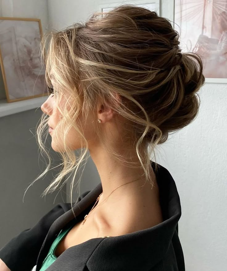 Messy Updo with Face-Framing Pieces Volumizing Updo, Face Framing Tendrils Updo, Medium Length Hair Dos For Wedding, Updo For Oval Face Shape, Bun With Face Framing Pieces, Updo With Face Framing Pieces, Face Framing Updo, Messy Updos For Medium Length Hair, Up Dos For Medium Hair Wedding