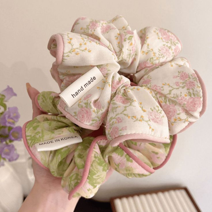 Faster shipping. Better service Cute Core, How To Make Scrunchies, Diy Hair Scrunchies, Diy Hair Accessories Ribbon, Floral Scrunchie, Scrunchies Diy, Handmade Scrunchie, Diy Gift Set, Diy Bag Designs