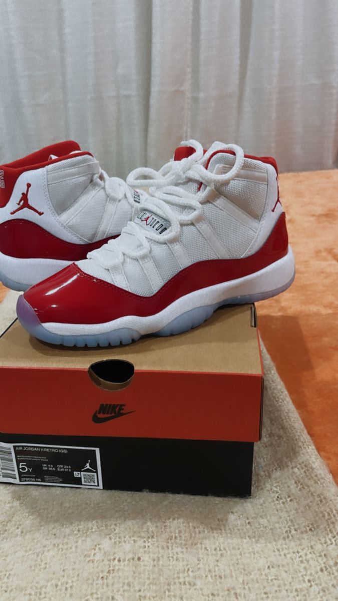 Jordan 11 Retro Cherry, Cute Jordans, Supreme Shoes, Retro Cherry, Pretty Sneakers, Trendy Shoes Sneakers, Dr Shoes, Jordan Shoes Girls, Jordan Shoes Retro