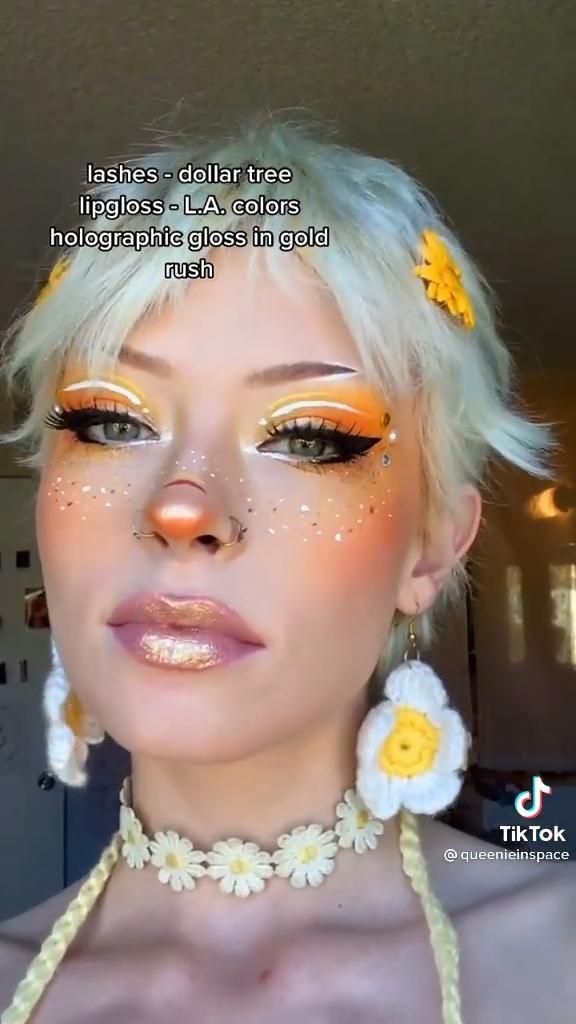 Throat Tattoo Ideas Female, Makeup Ideas Rave, Cute Autumn Makeup, Fairy Inspired Makeup Eyes, Sunshine Fairy Makeup, Fairy Make Up Tutorial, Fairy Makeup Ideas Fantasy Make Up, Fae Party Ideas, Sun Fairy Makeup