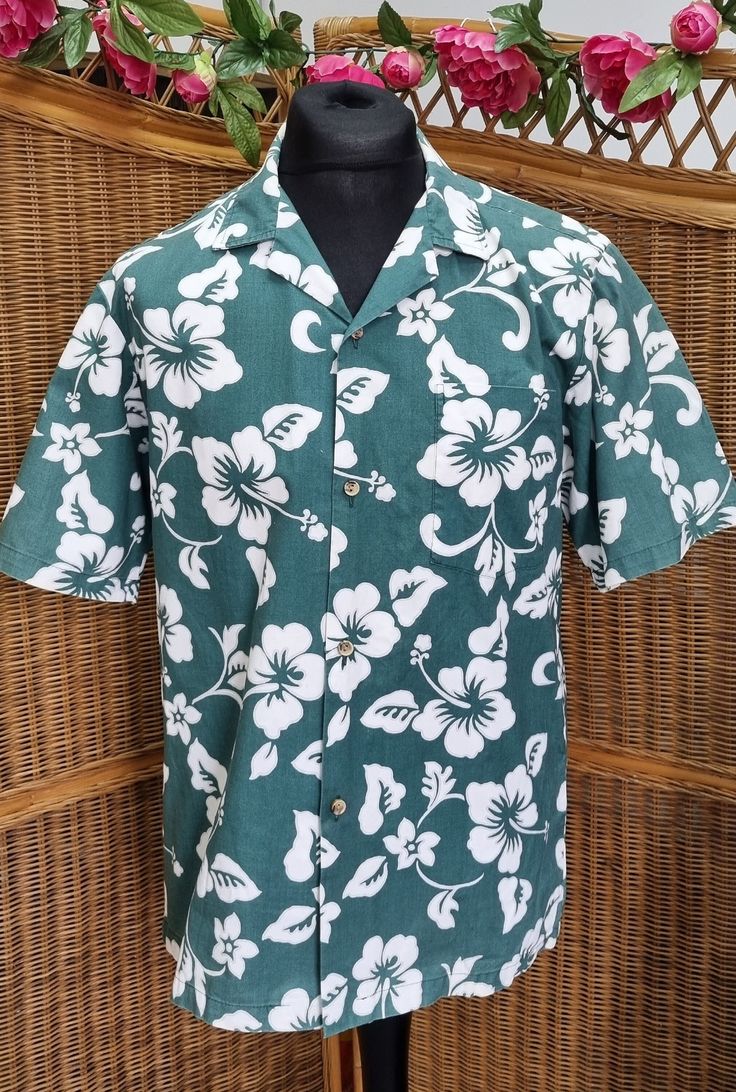 "1950's Style Retro Hawaiian Shirt Just arrived direct from Hawaii , a friend bought me back a stack of amazing Hawaiian shirts Lovely Faded Bottle Green Colour with Off white Hibiscus Print - meant to look aged . Wonderful bold print , classic style with breast pocket , 100% cotton  with wood affect buttons Not true Vintage , but does have that Vintage look . Really nice condition , clean and ready to wear Please study all photo's as they do form part of the description  Please be aware that di Hawian Shirt, Bottle Green Colour, Hawiian Shirts, Street Ware, Vintage Cotton Dress, Hibiscus Print, White Hibiscus, Bottle Green, Mens Hawaiian Shirts